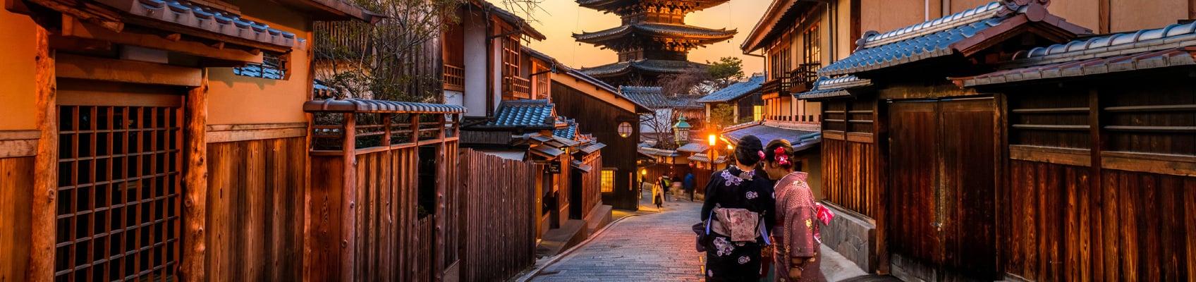 © Wex Photo Video TRAVEL TOP.jpg