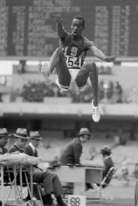 Sports photograph by Tony Duffy